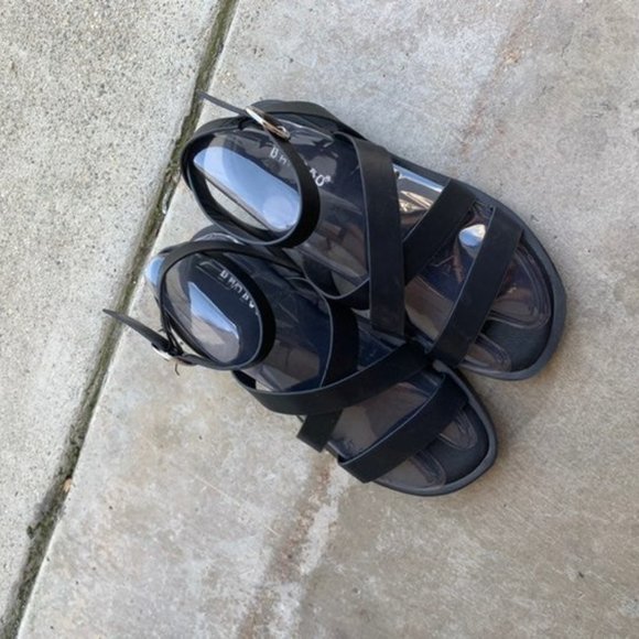 Black Buckled Strappy Sandals - Picture 5 of 5